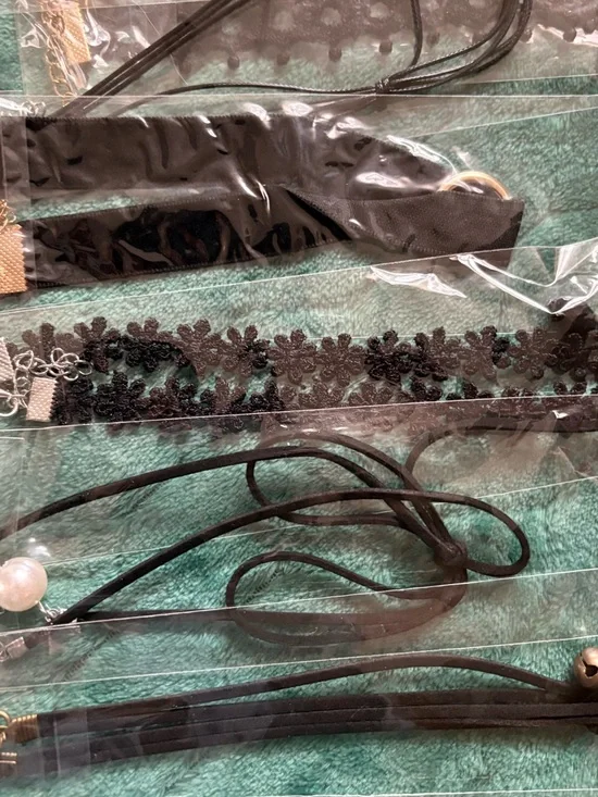 Choker Necklace Bundle Lot of 18 – Black Lace Velvet Goth Y2K Mix - Picture 8 of 9